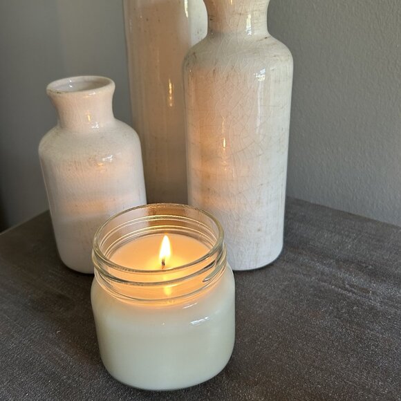 Home Made Lavander 8 OZ 100% American Soy Wax Scented Candle - Picture 3 of 4